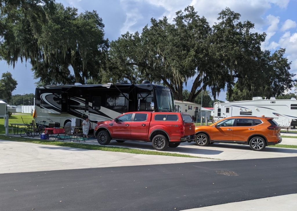 Ample room on Center Court Standard RV Sites